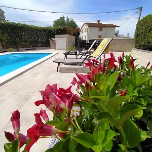Krasa Sea View Apartmants With Pool Apartment Ližnjan